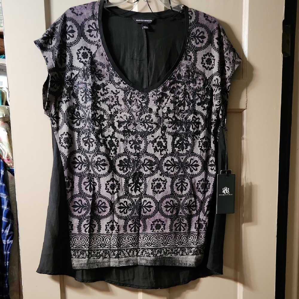 NWT Rock & Republic Gypsy Traveler Top Black & Purple Patterned w/ Glitter L